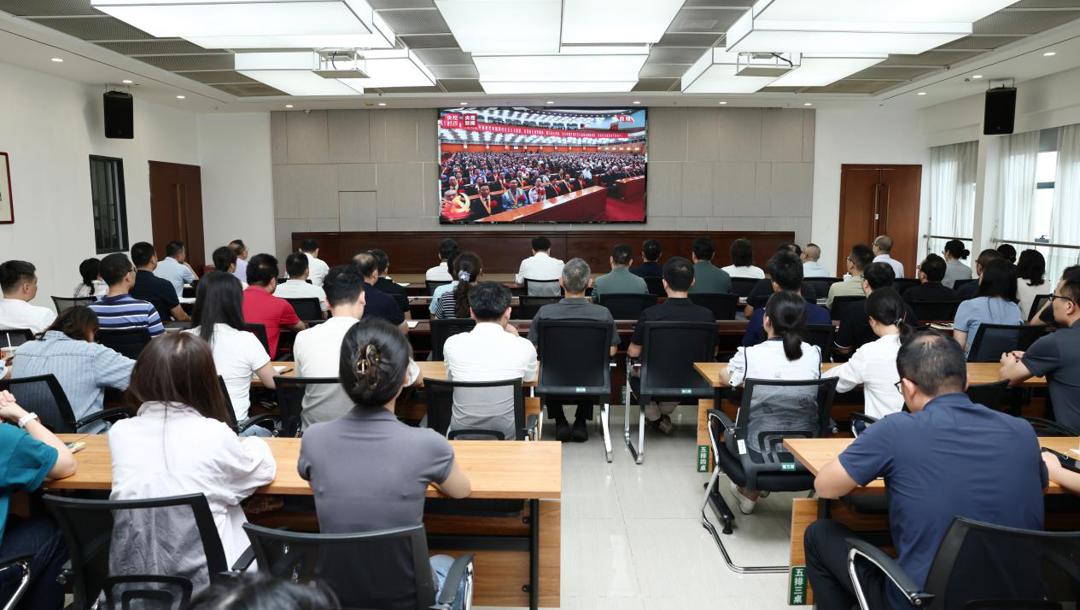 我校组织师生收听收看庆祝中国共产党成立105周年大会直播