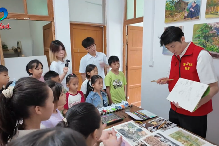 德保融媒：美育赋能乡村振兴 广艺学子画笔绘就和美新乡村