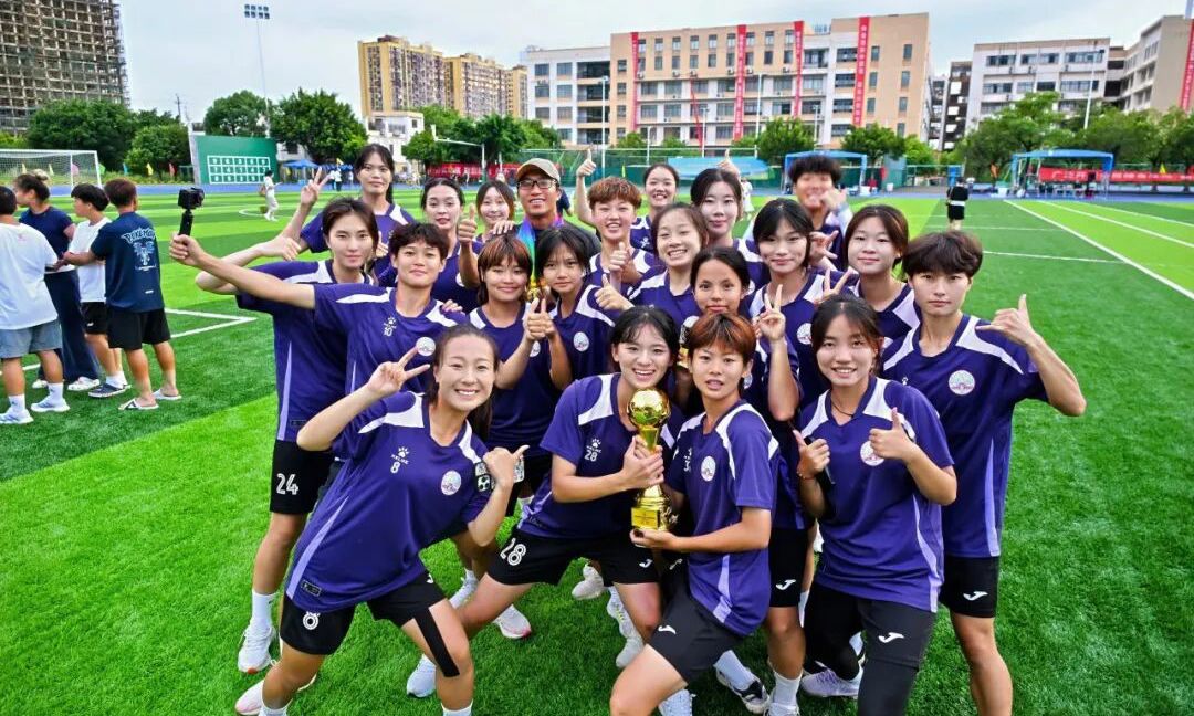 广西第一届“千里杯”青少年校园足球超级联赛（普通本科女子组、体育专业女子组）在我校举行