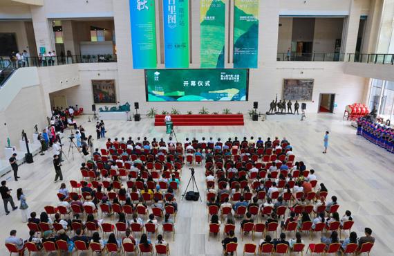 “交融·共生”2025第二届中国—东盟美术作品双年展在广西美术馆开展